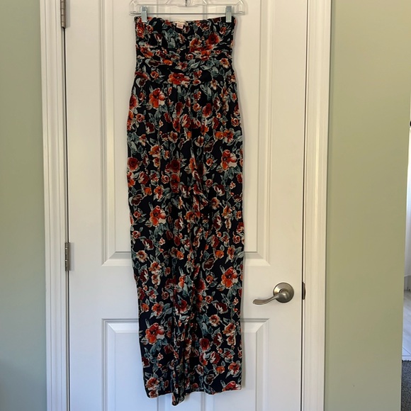Never worn Band Of Gypsies floral jump suit - Picture 1 of 3
